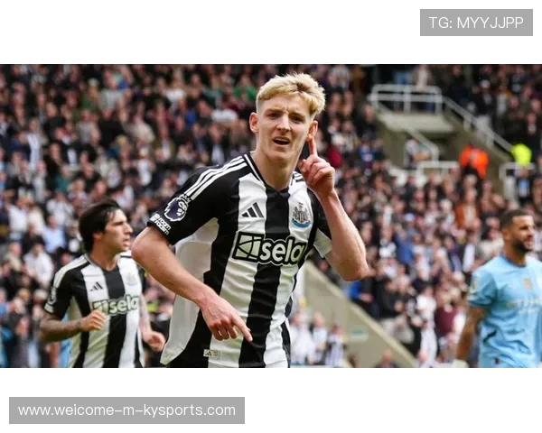 纽卡斯尔追哈兰德式锋：打造未来锋线传奇的新战略