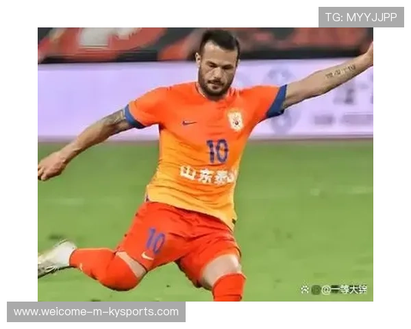 联赛金靴之争进入白热化，三名球员仅差一球，金靴奖杯是纯金的吗